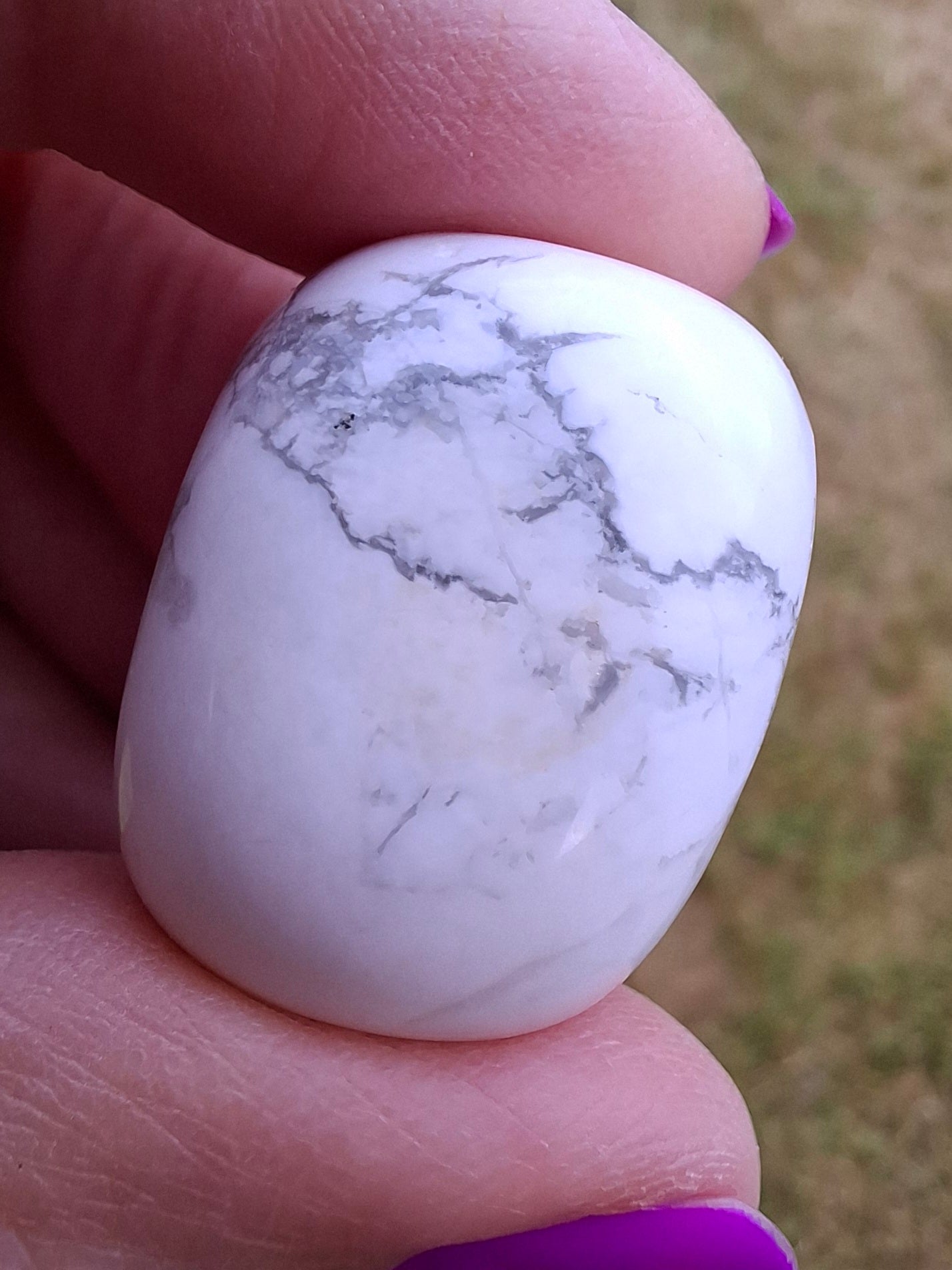 Howlite, Tumble Stone, Crystal (Ref: T35)