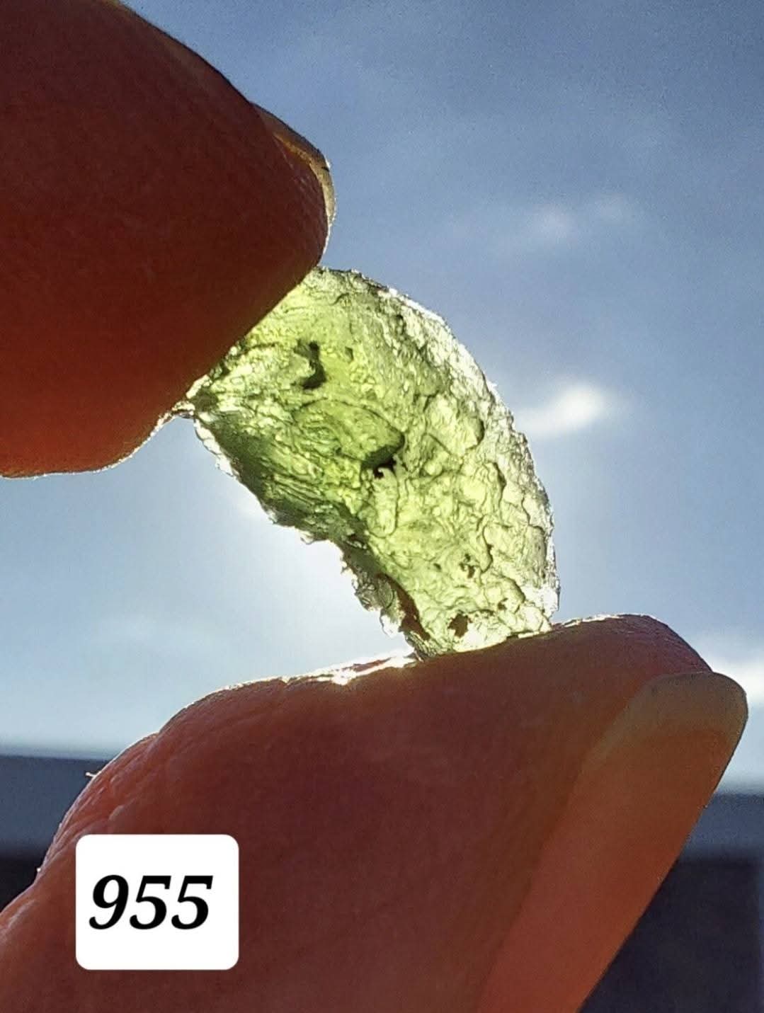 Moldavite Piece, 0.62g, Tektite (Ref: 955)