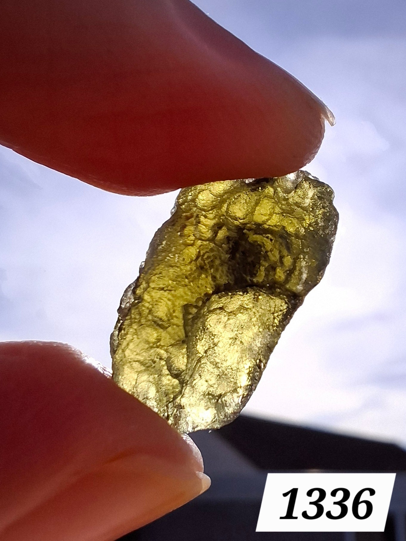 Moldavite Piece, 2.26g, Tektite (Ref: 1336)