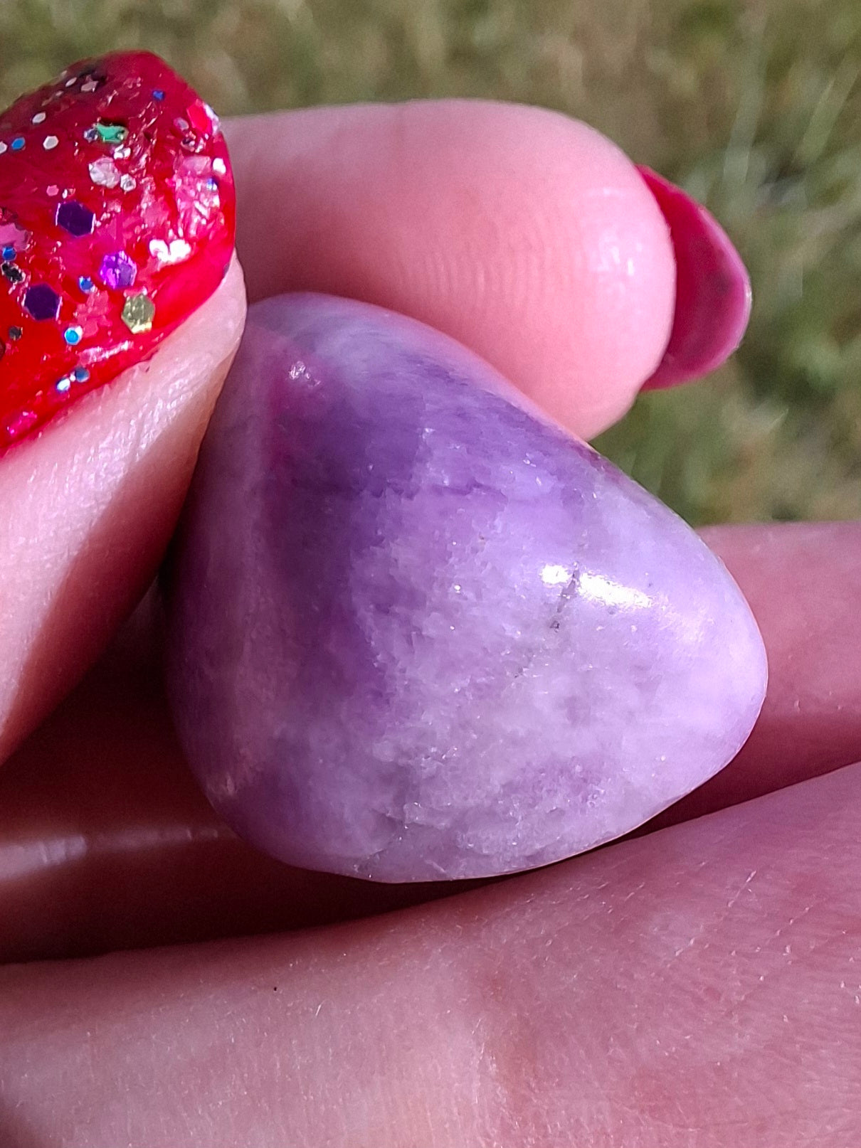 Lepidolite, Tumble Stone, Crystal (Ref: T120)