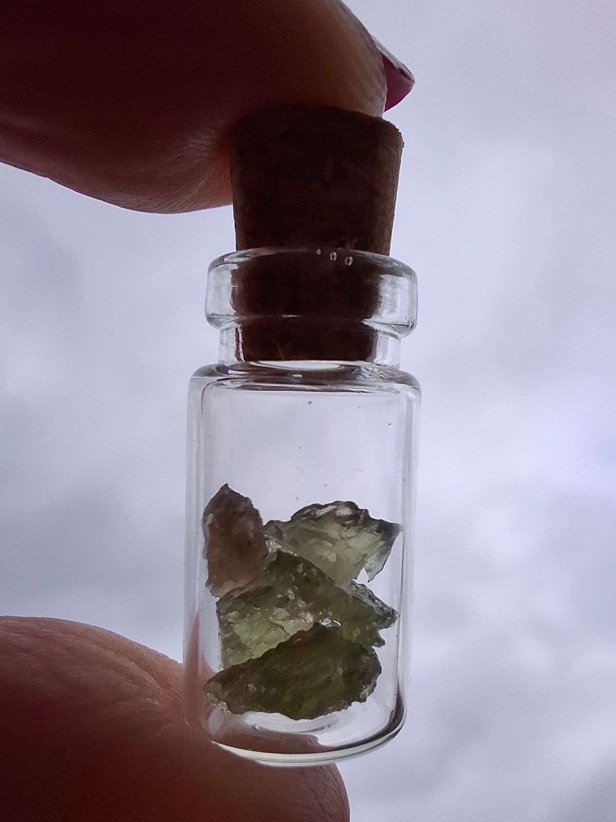 Moldavite Chips (0.50g) in 1ml Bottle, Tektite (Ref: B28)
