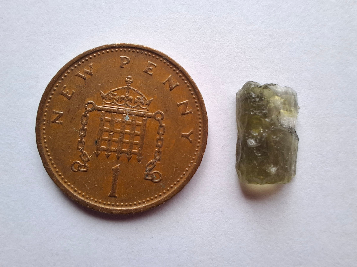 Moldavite small Piece, 0.42g, Tektite (Ref: 1386)
