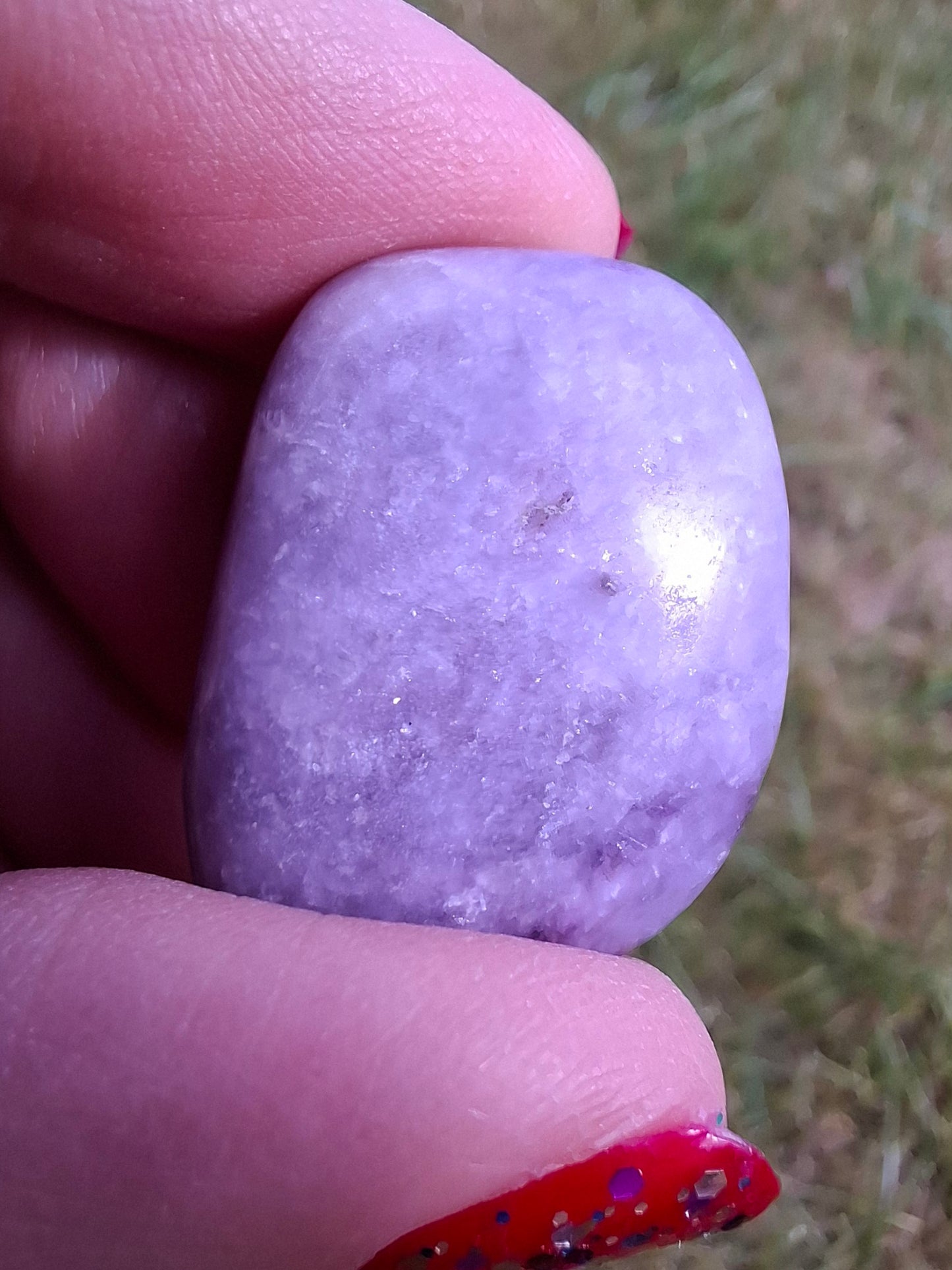 Lepidolite, Tumble Stone, Crystal (Ref: T123)