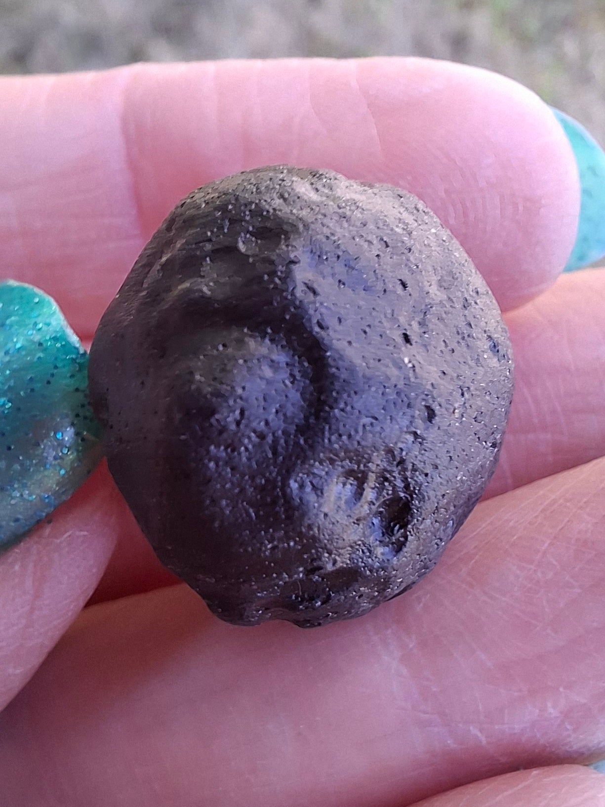 Philippinite (Rizalite), 11.31g, Tektite