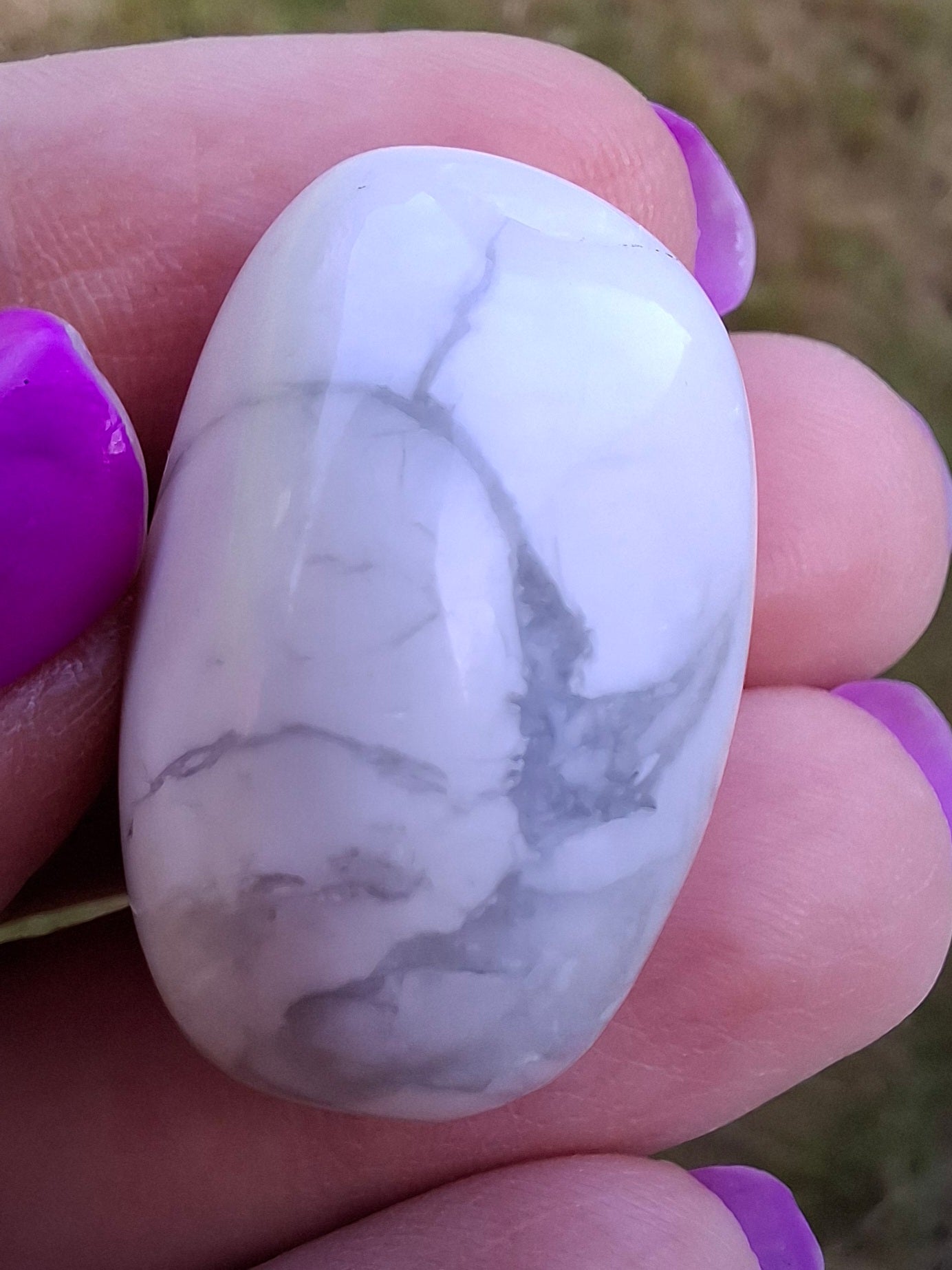 Howlite, Tumble Stone, Crystal (Ref: T40)