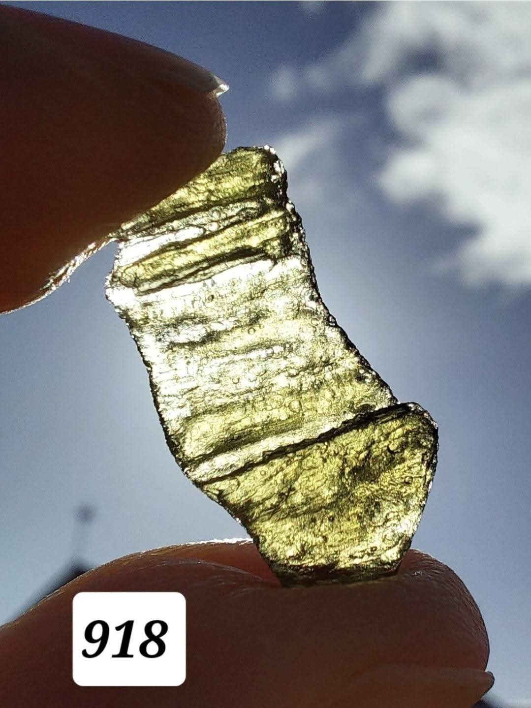 Moldavite Piece, 0.90g, Tektite (Ref: 918)