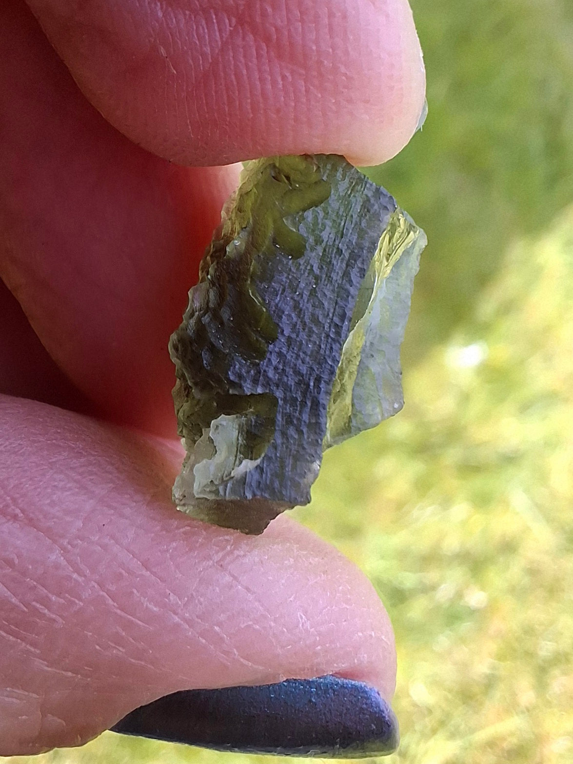 Moldavite Piece, 1.65g, Tektite (Ref: 1387)