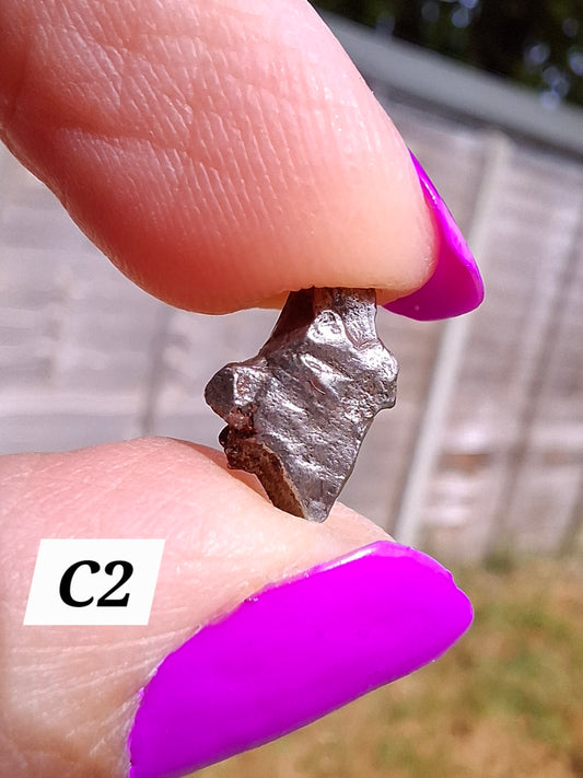 Campo del Cielo, 0.95g, Nickel Iron Meteorite (Ref: C2)