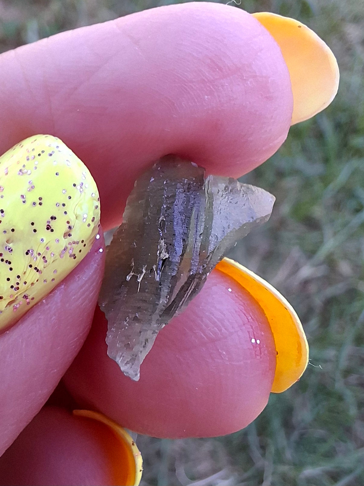 Moldavite Piece, 0.87g, Tektite (Ref: 1477)