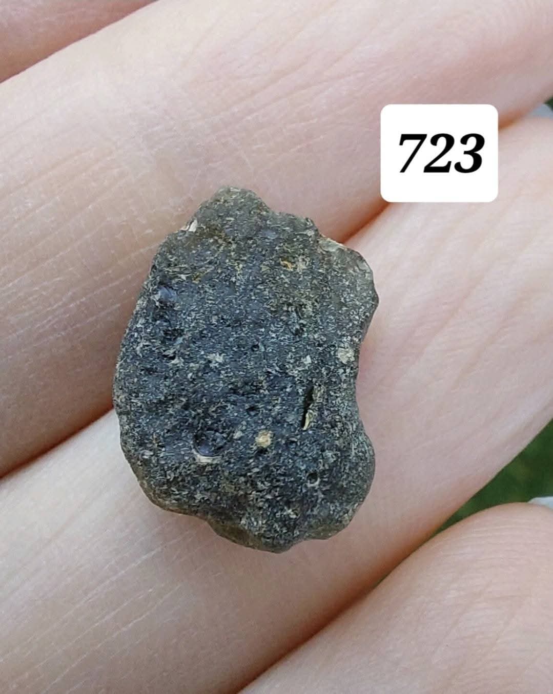 Moldavite Piece, 1.14g, Tektite (Ref: 723)