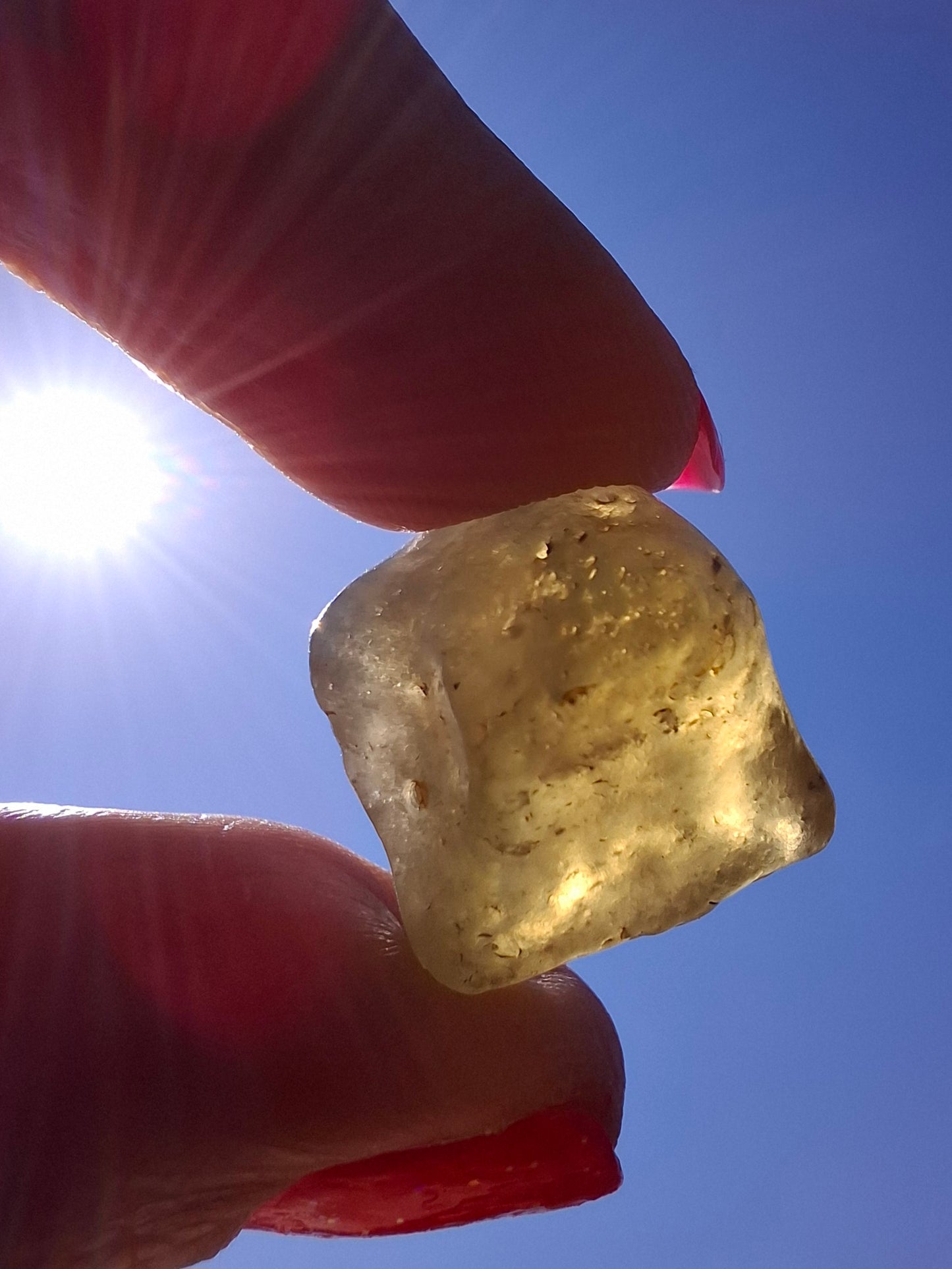 Libyan Desert Glass (darker) Piece, 4.92g, Tektite (Ref: L1364)