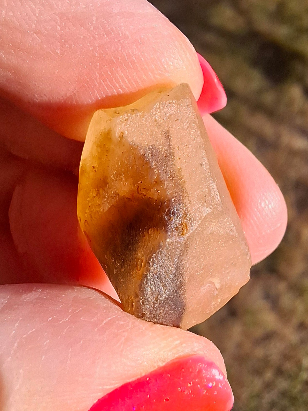 Libyan Desert Glass (darker) Piece, 4.70g, Tektite (Ref: L1372)