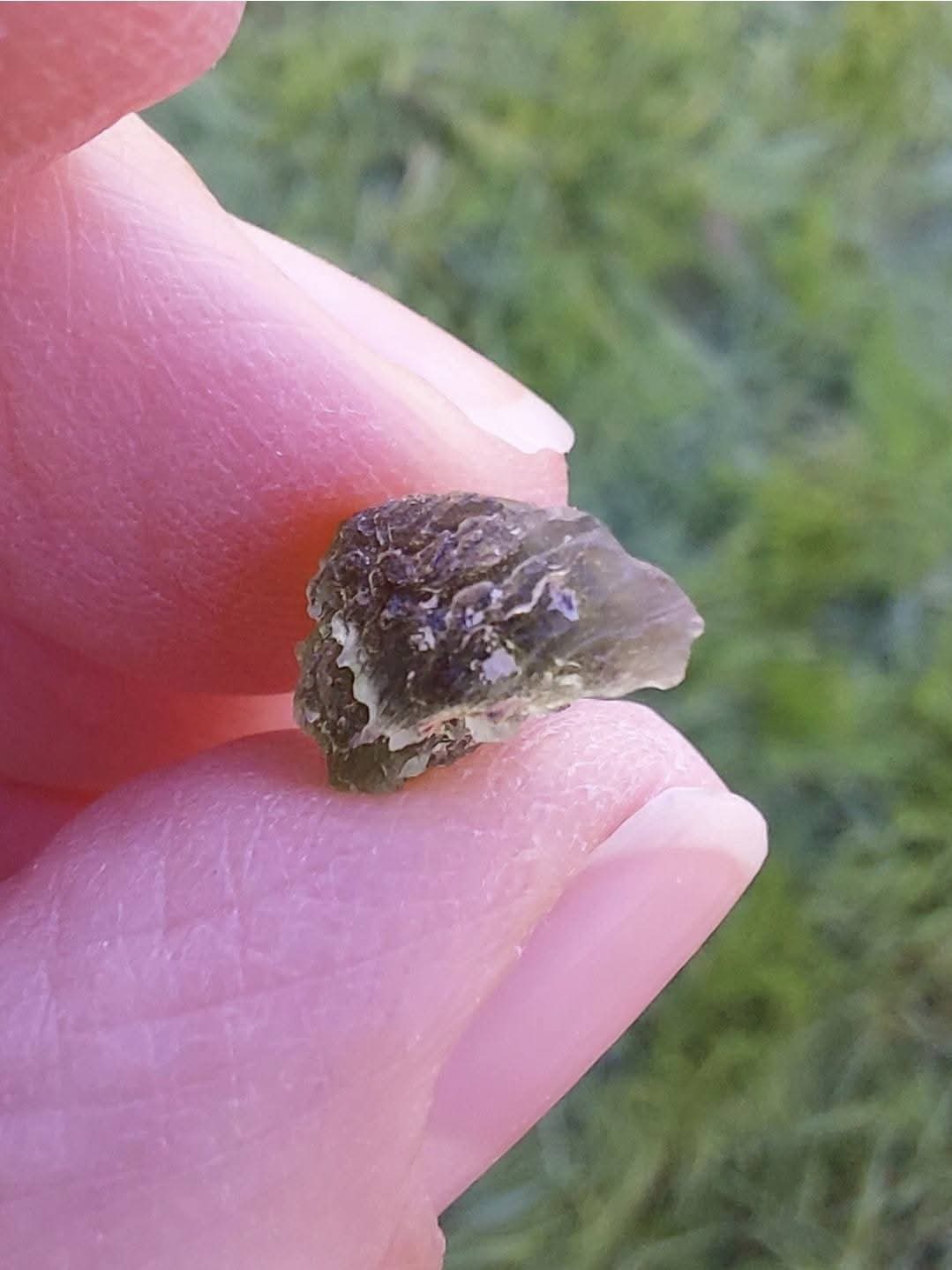 Moldavite Piece, 0.62g, Tektite (Ref: 955)