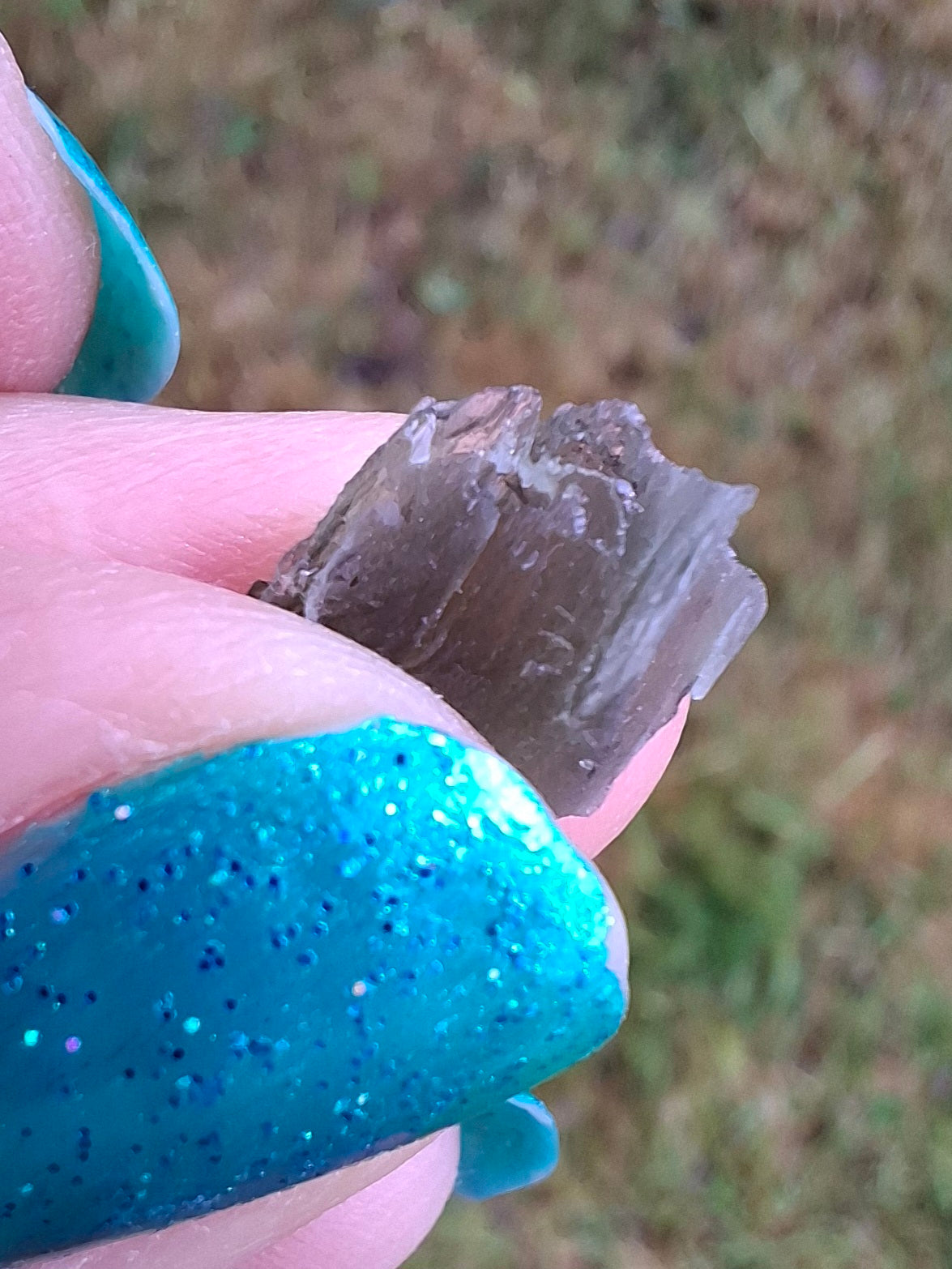 Moldavite Piece, 0.74g, Tektite (Ref: 1417)