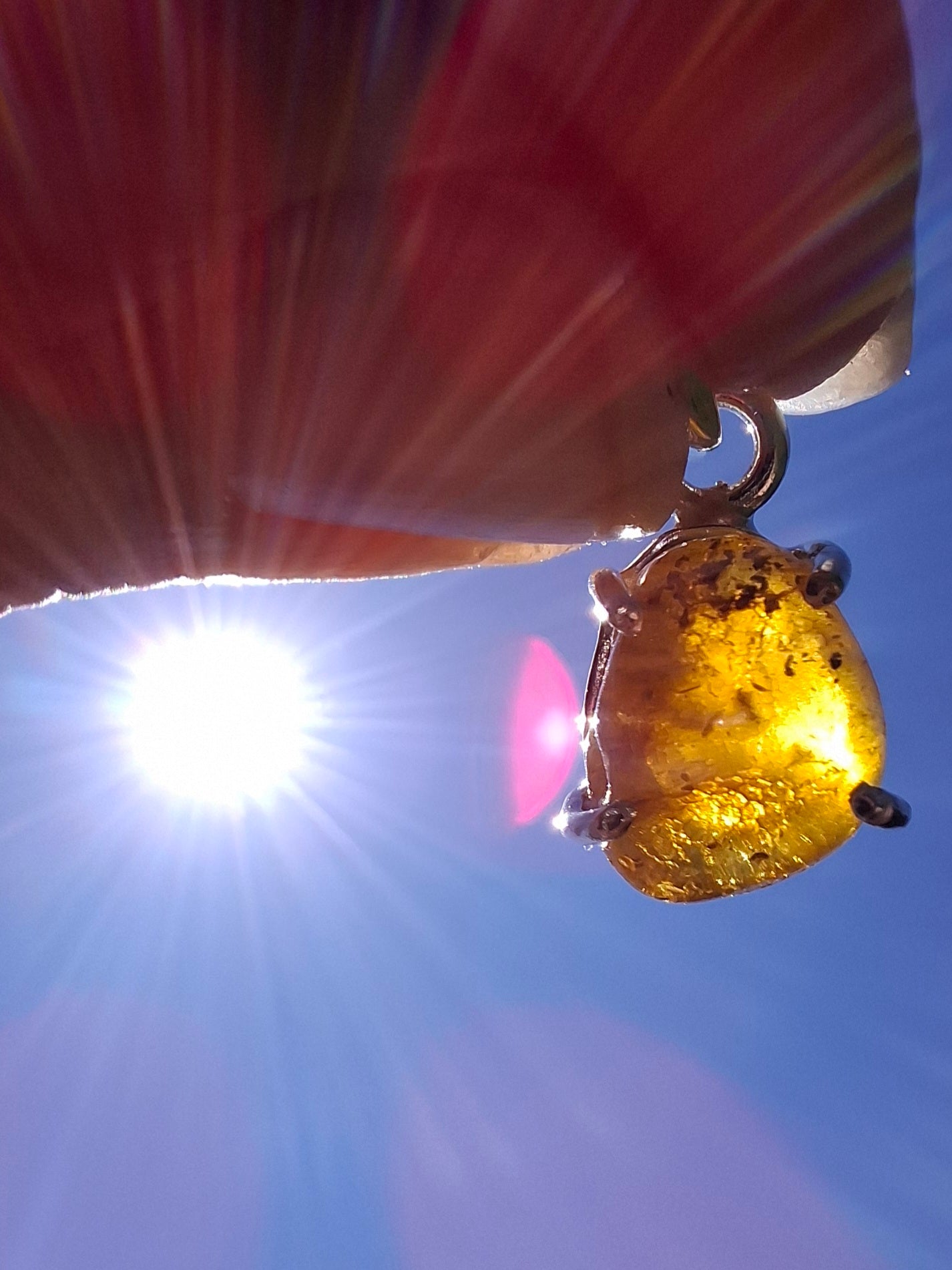 Baltic Amber Pendant, 925 Silver, Fossil (Ref: AP17)