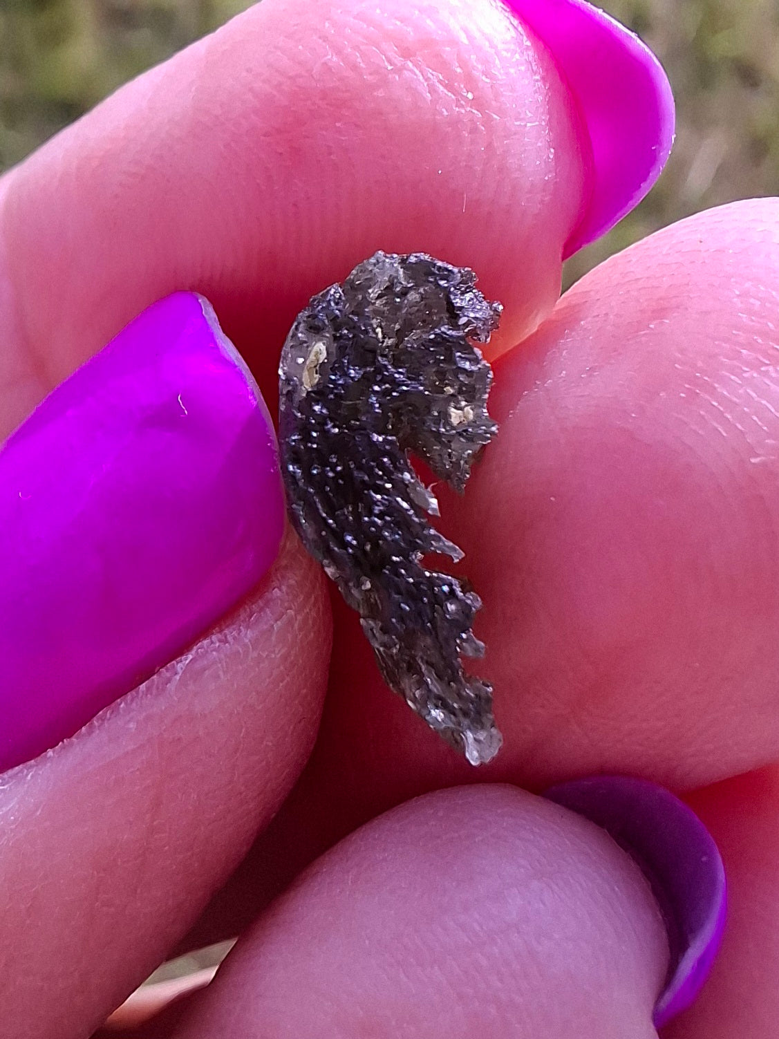 Moldavite Piece, 0.72g, Tektite (Ref: 1438)