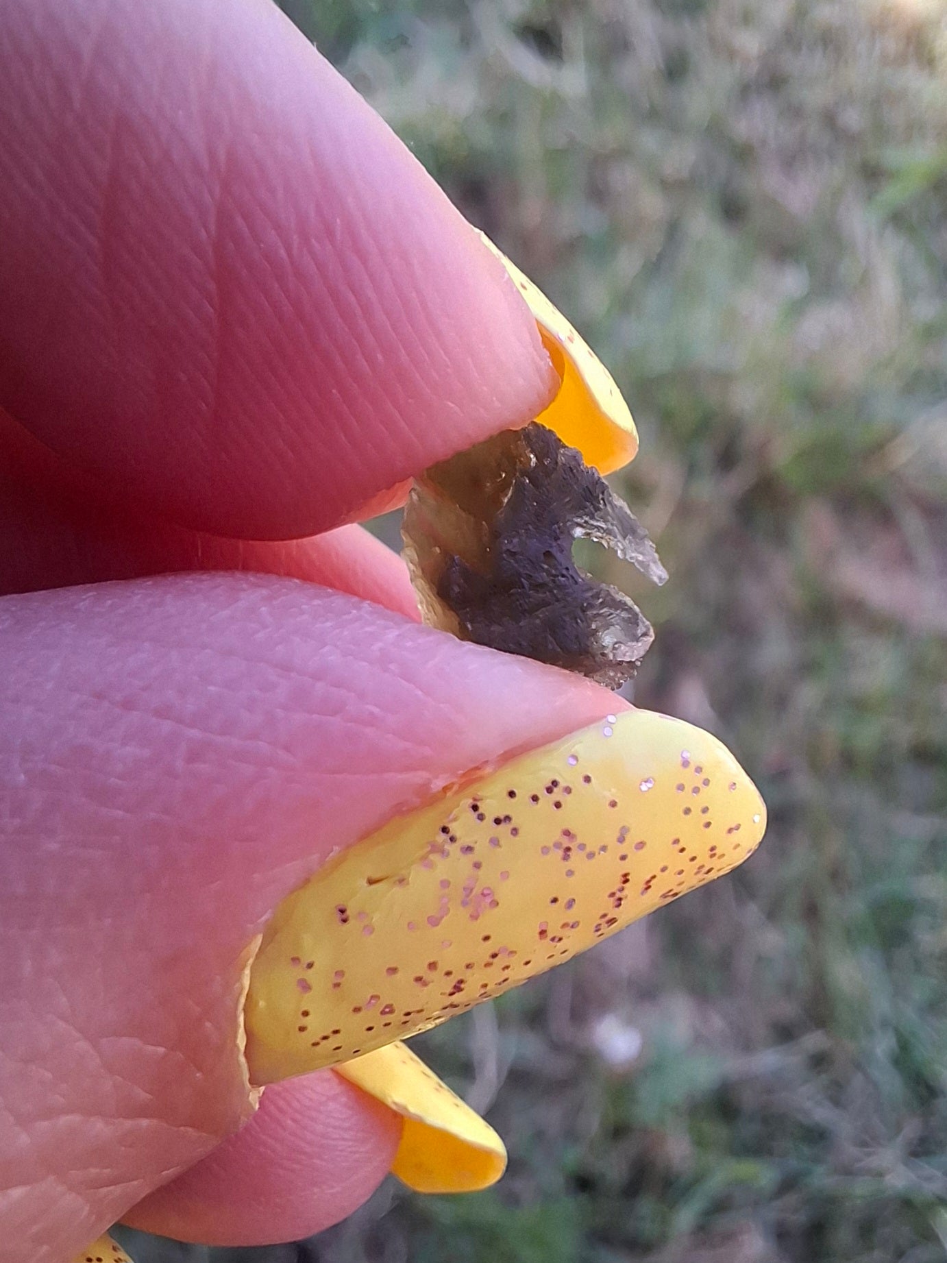 Moldavite small Piece, 0.41g, Tektite (Ref: 1482)