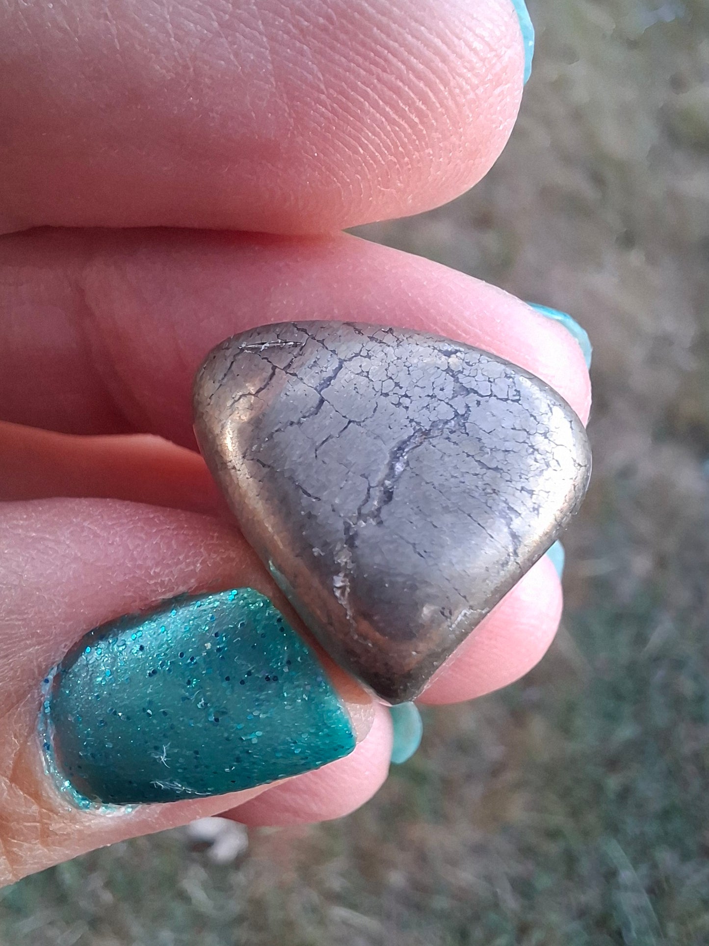 Apache Gold Tumble Stone, Crystal (Ref: T229)