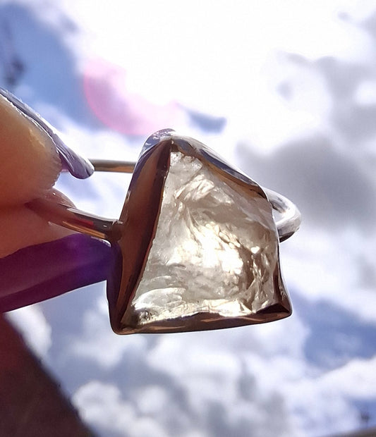 Libyan Desert Glass Ring, size large V, 925 Silver, Tektite (Ref: LR58)