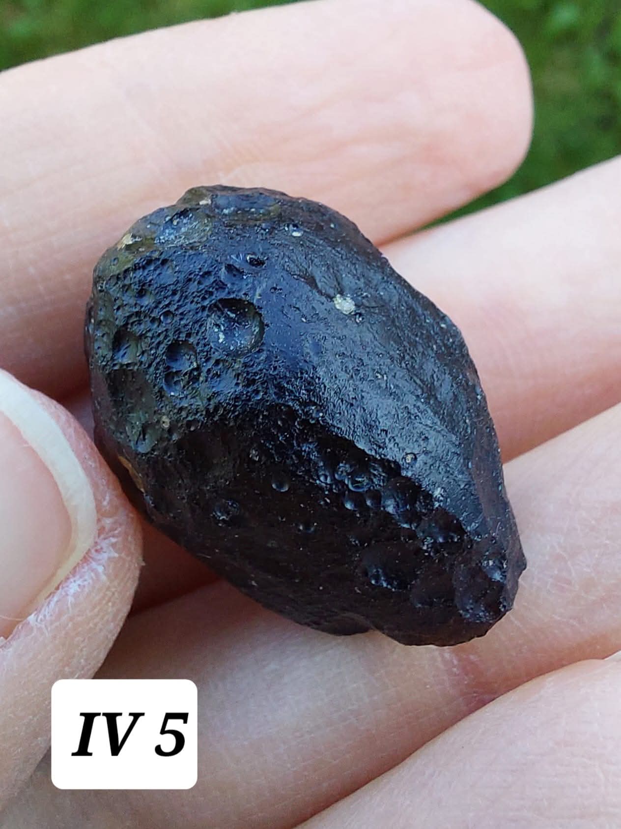 Ivory Coast (Ivorite), RAREST TEKTITE IN THE WORLD, 8.88g, Tektite (Ref: IV5)