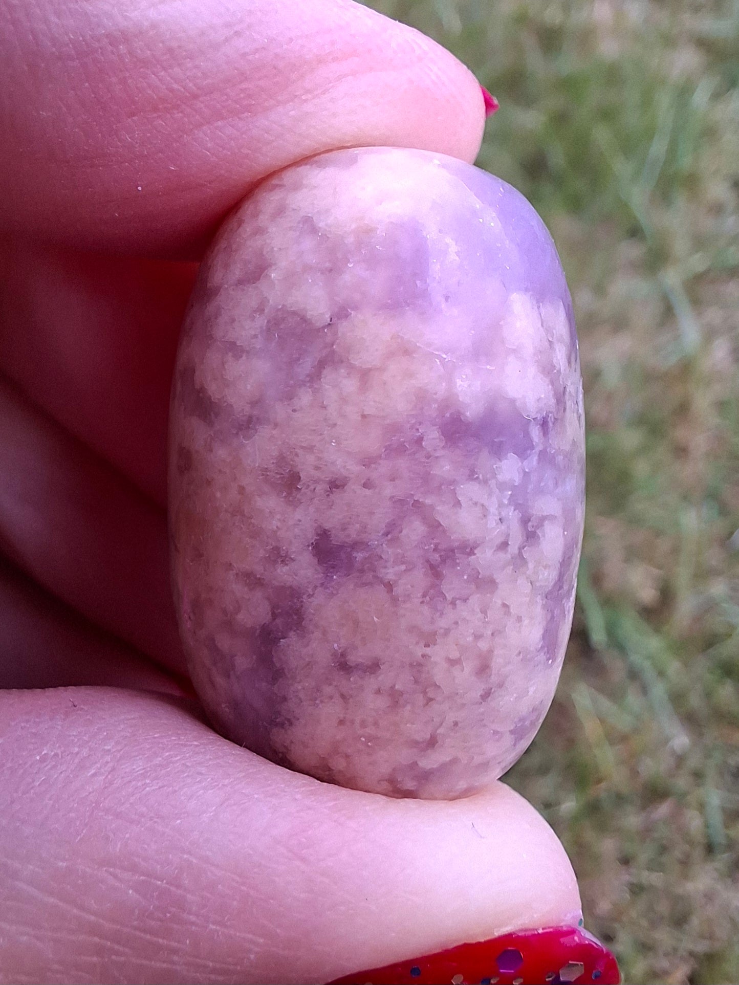 Lepidolite, Tumble Stone, Crystal (Ref: T114)