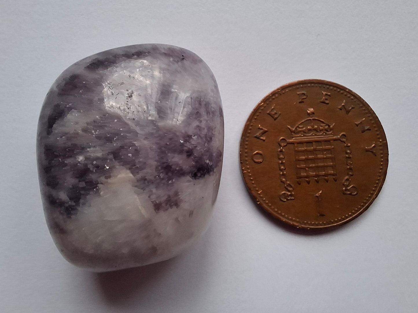 Lepidolite, Tumble Stone, Crystal (Ref: T122)