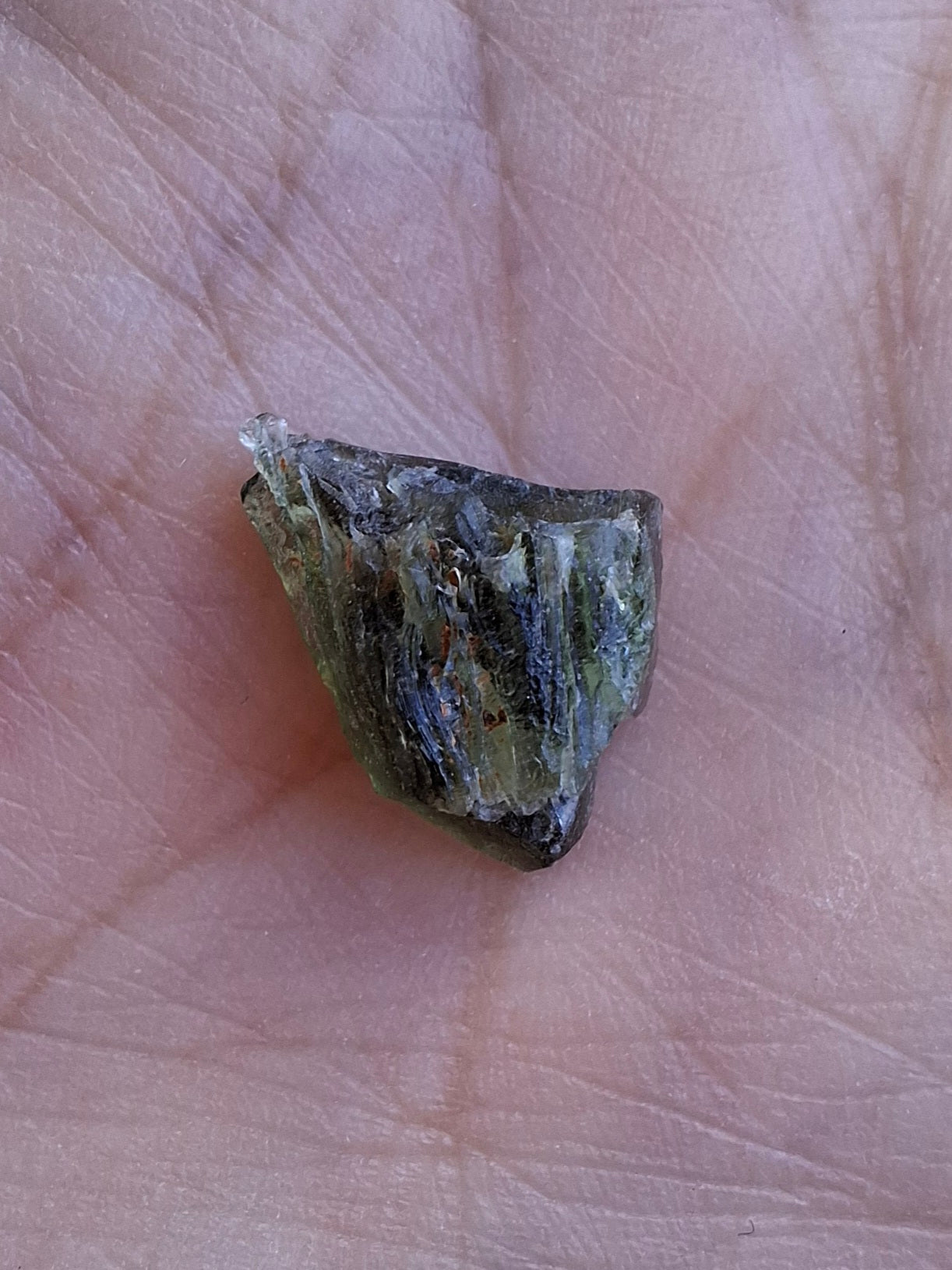 Moldavite Piece, 0.81g, Tektite (Ref: 1449)