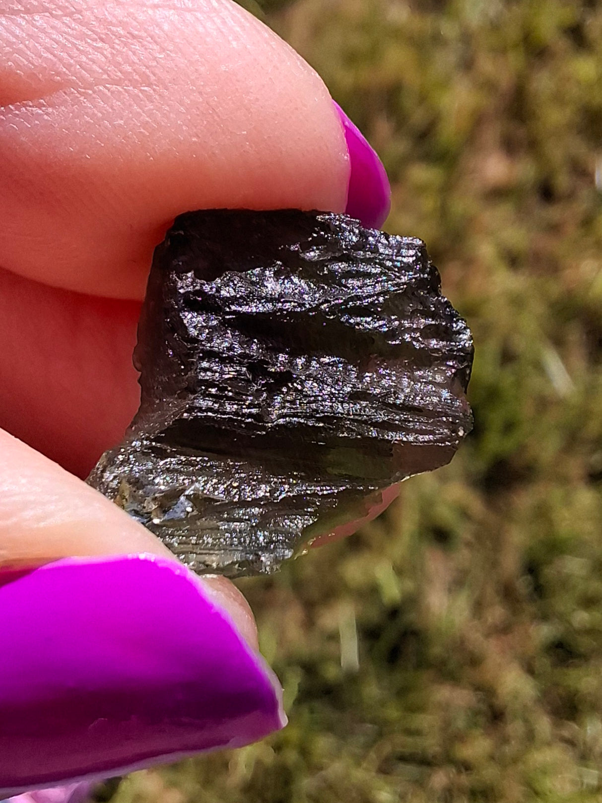 Moldavite Piece, 1.92g, Tektite (Ref: 1426)