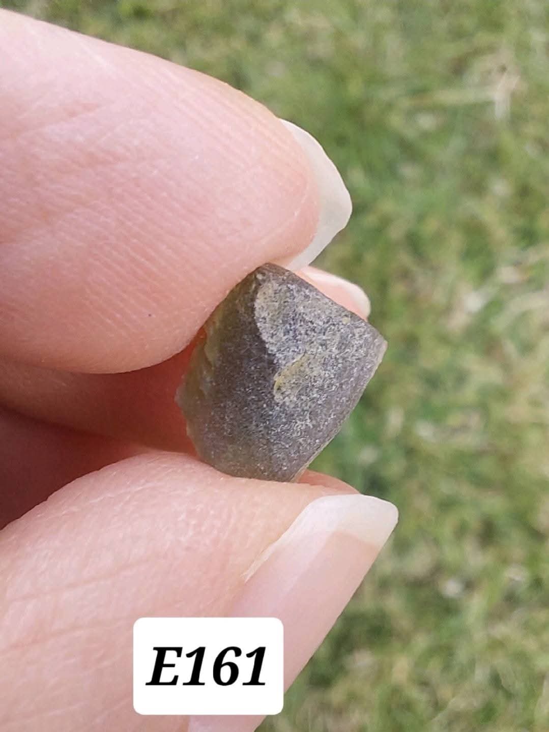 Moldavite Piece, 0.58g, Tektite (Ref: E161)