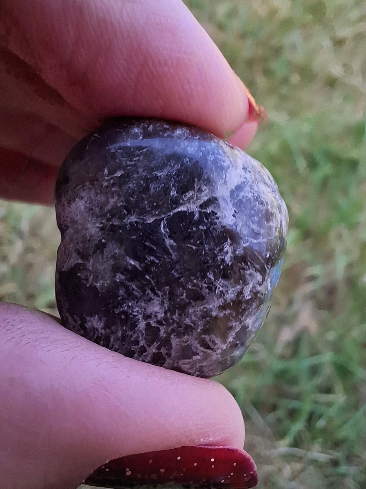 Labradorite, Tumble Stone, Crystal (Ref: T210)
