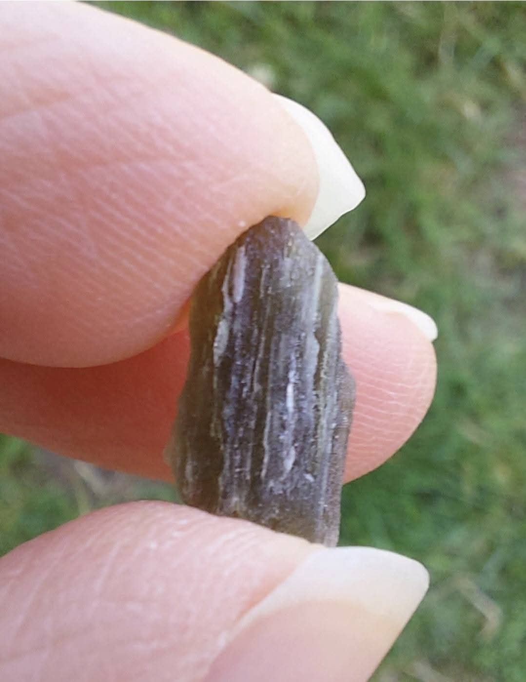 Moldavite Piece, 0.70g, Tektite (Ref: 774)