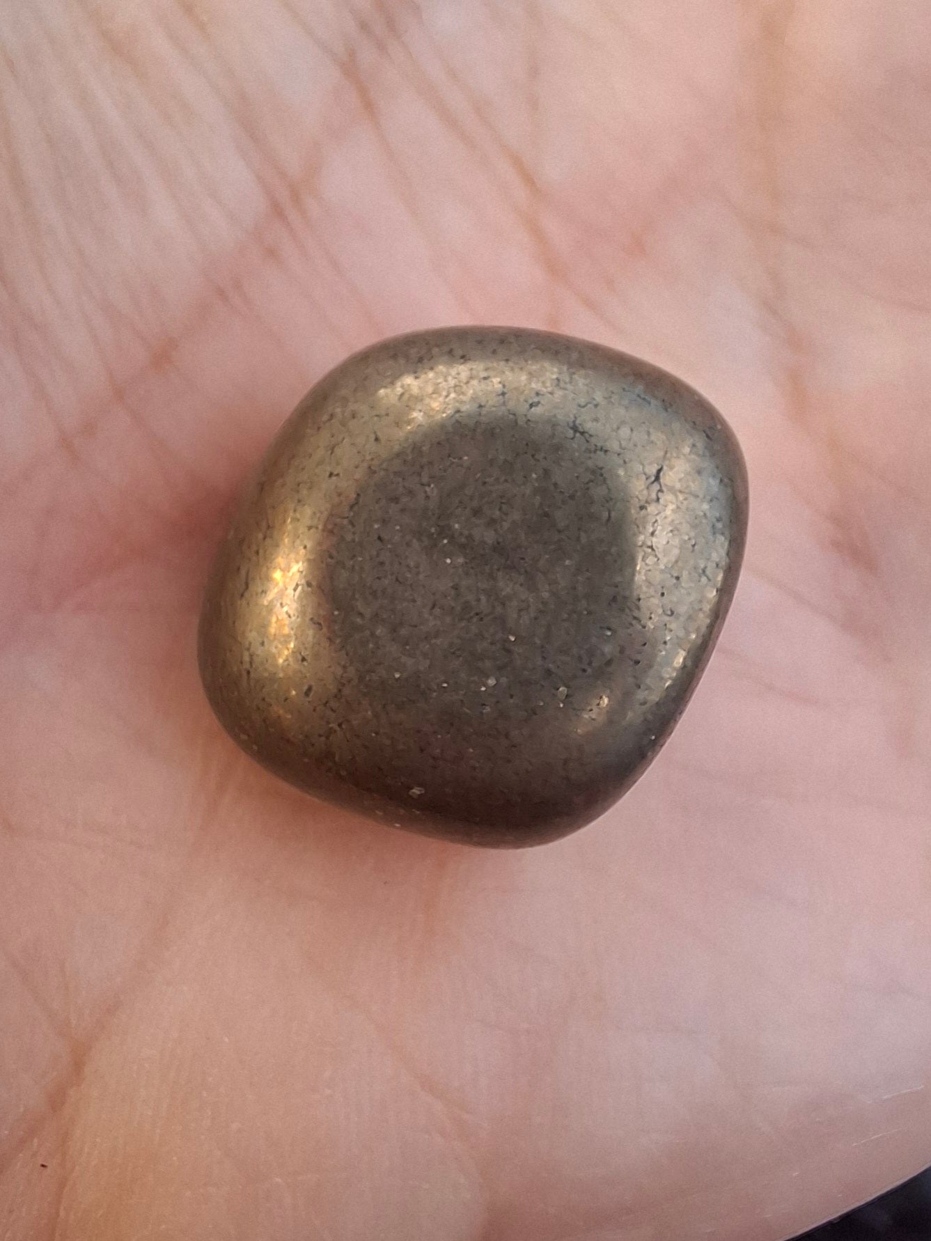 Apache Gold Tumble Stone, Crystal (Ref: T231)