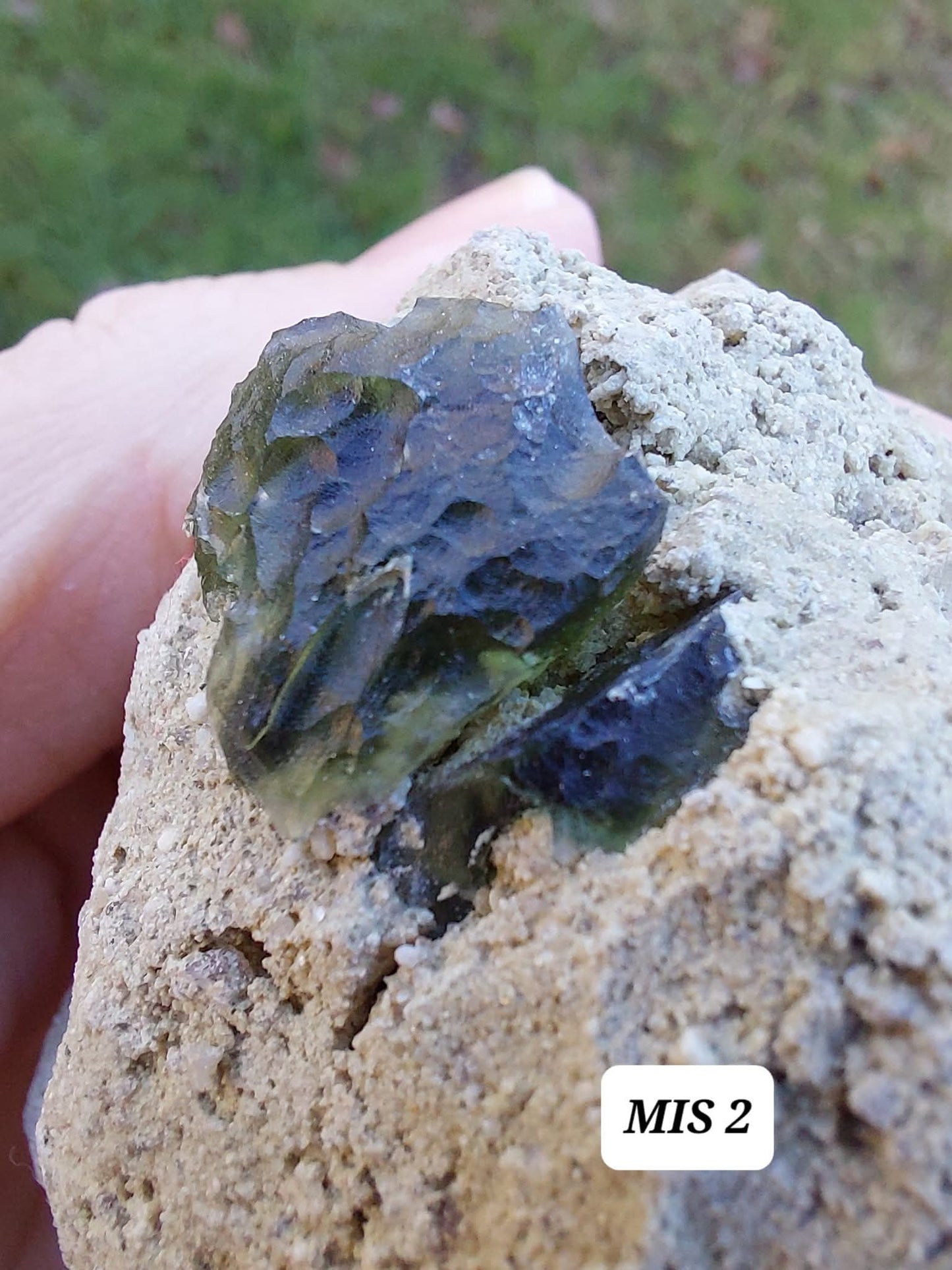 Moldavite In-Situ (in matrix), Besednice, Est 3.5-4g, Tektite (Ref: MIS2)