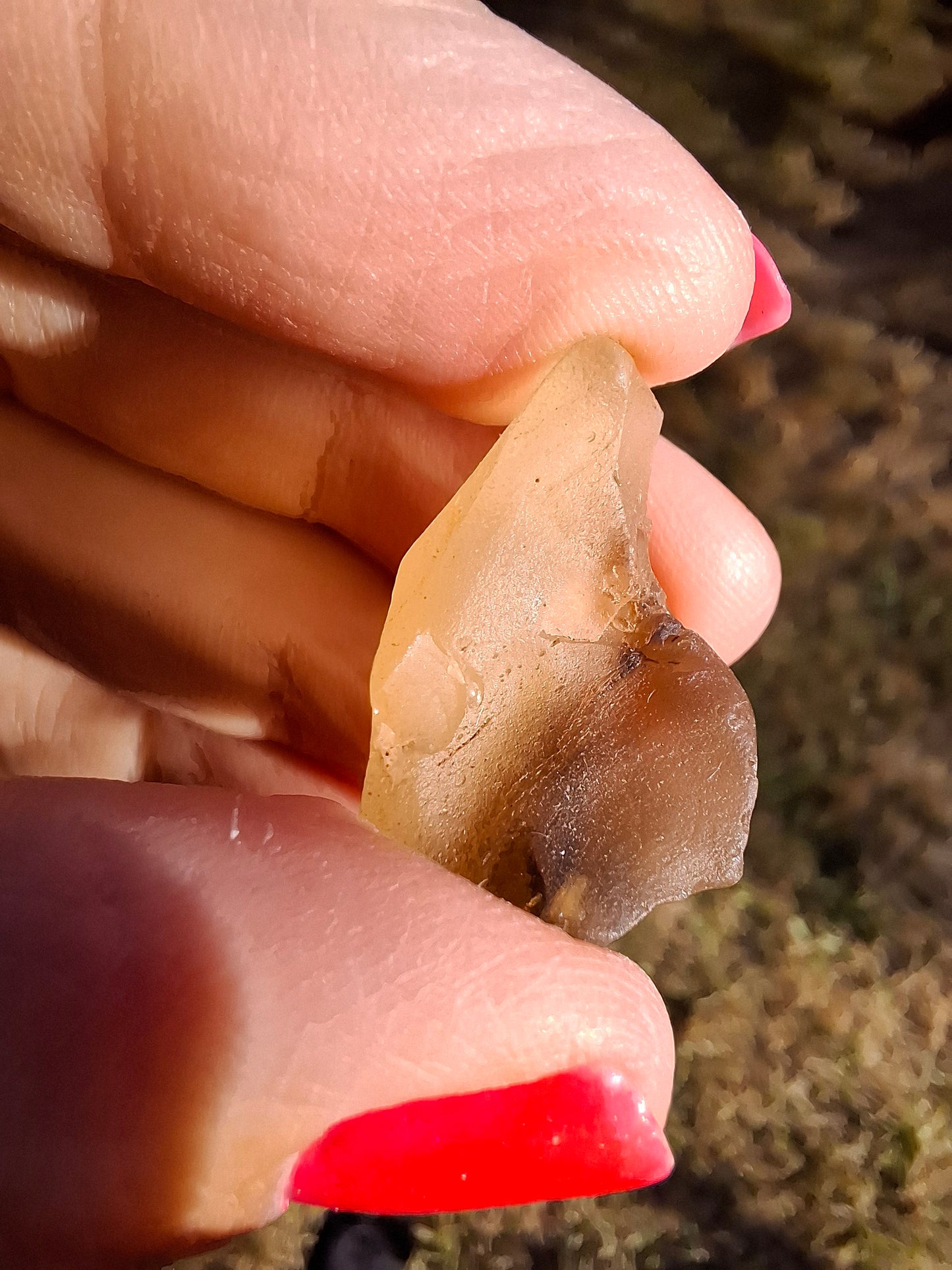 Libyan Desert Glass (darker) Piece, 7.00g, Tektite (Ref: L1373)