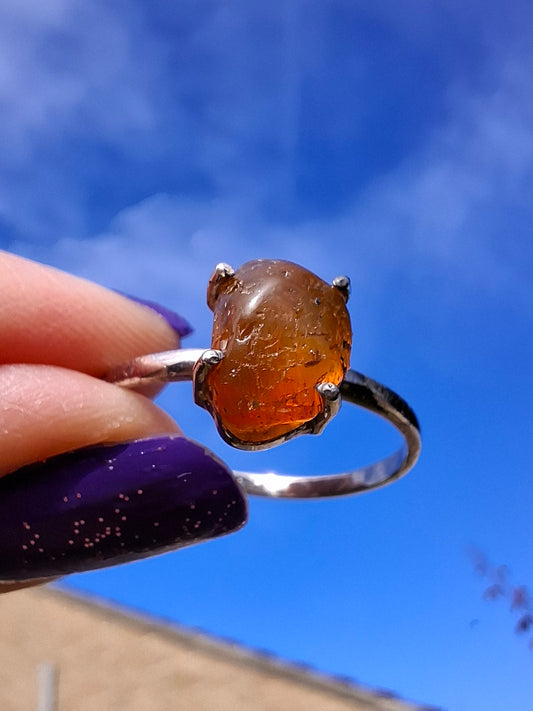 Baltic Amber Ring, size large W, 925 Silver, Fossil (Ref: AR28)