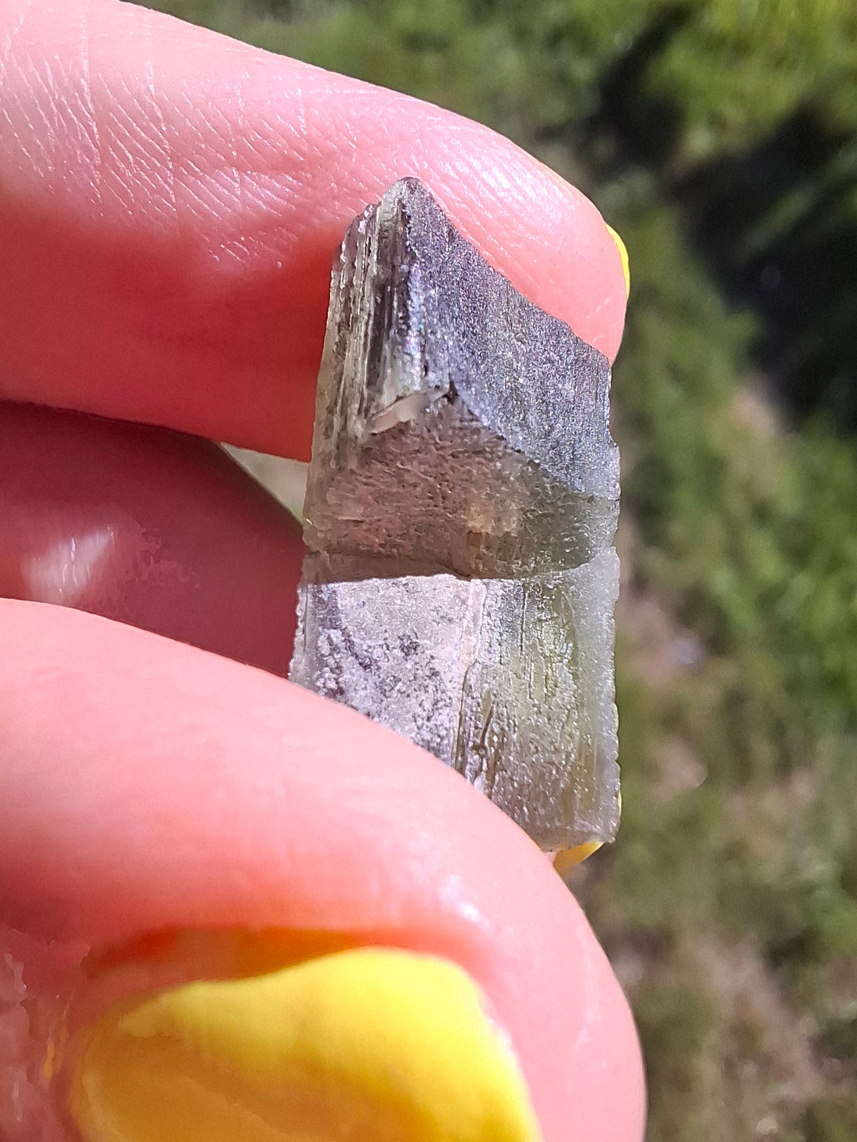 Moldavite Piece, 2.26g, Tektite (Ref: 1509)