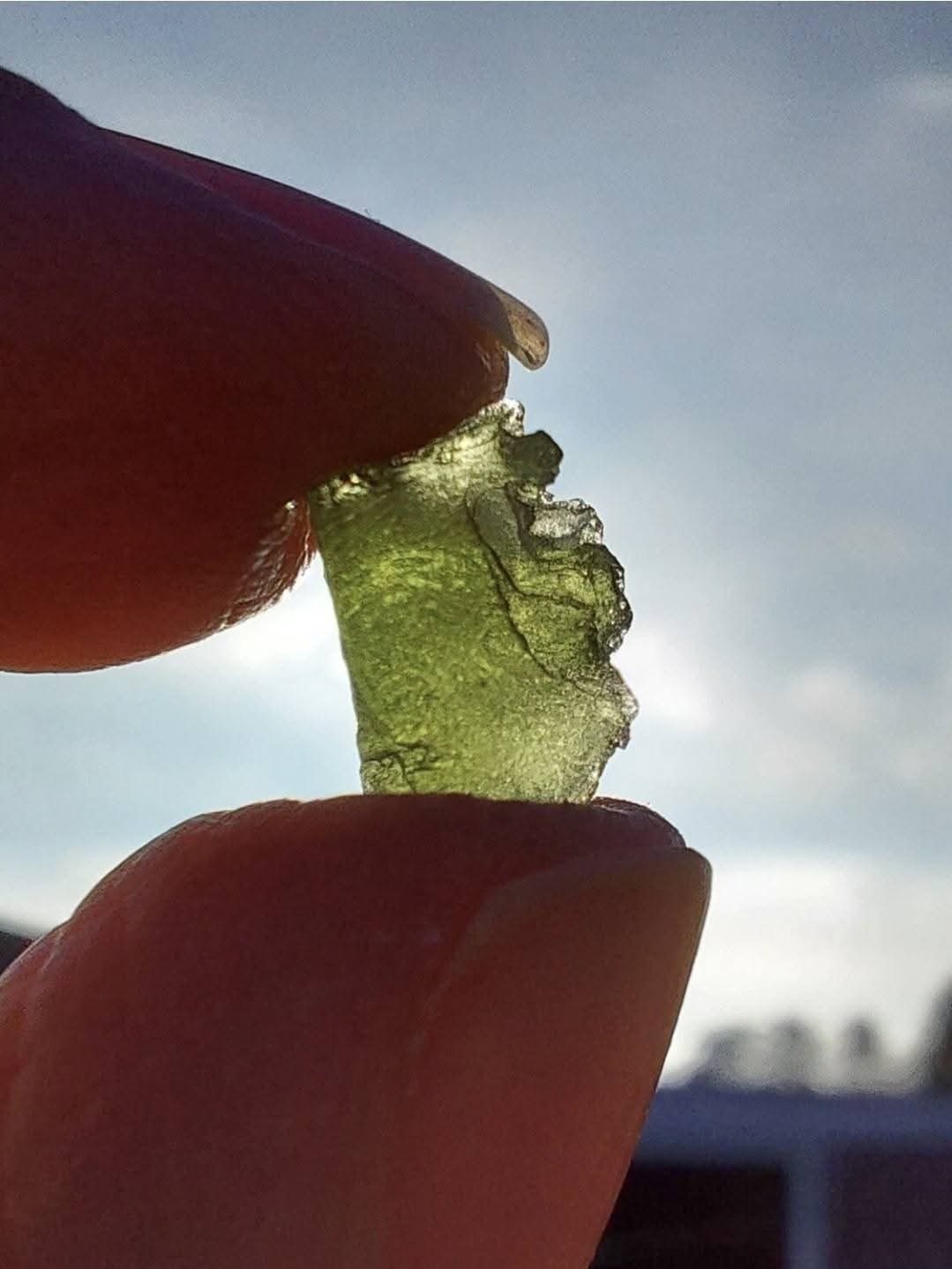 Moldavite Piece, 0.63g, Tektite (Ref: 1032)