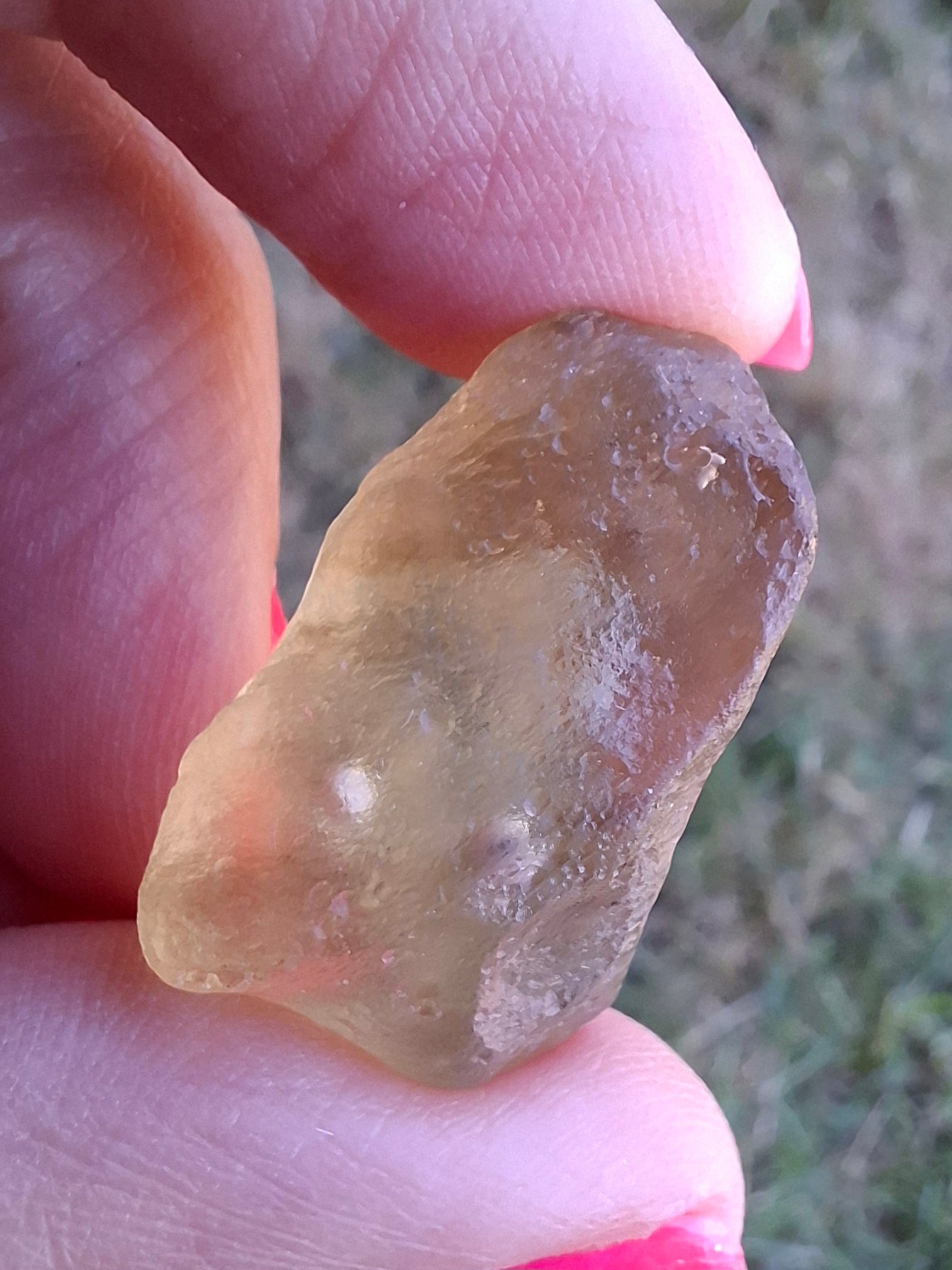Libyan Desert Glass (darker) Piece, 7.32g, Tektite (Ref: L1369)