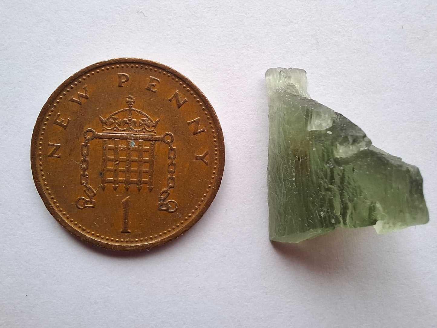 Moldavite Piece, 1.94g, Tektite (Ref: 1390)
