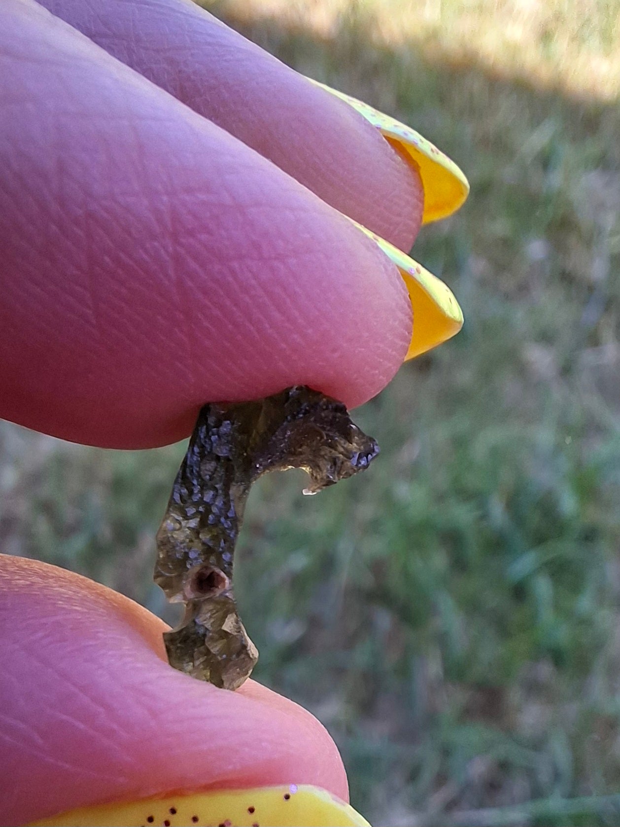Moldavite Piece, 0.56g, Tektite (Ref: 1474)