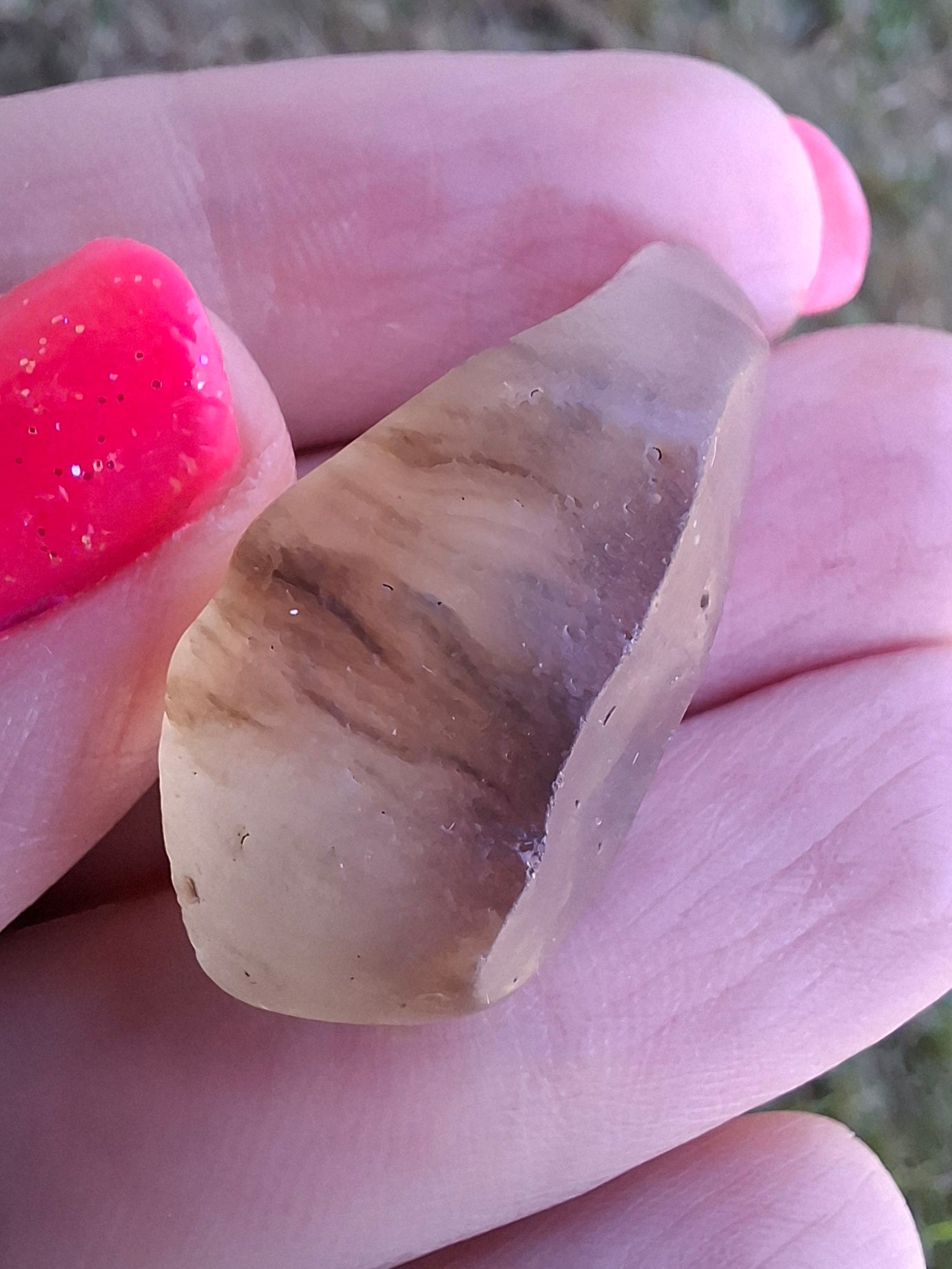 Libyan Desert Glass (darker) Piece, 7.38g, Tektite (Ref: L1375)
