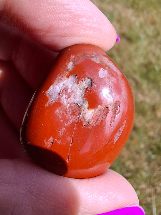 Red Jasper, Tumble Stone, Crystal (Ref: T87)