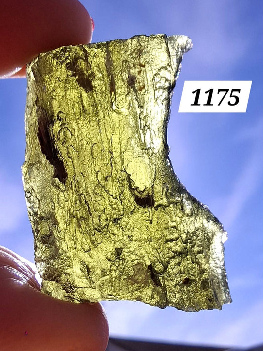 Moldavite Piece, JAKULE, 12.00g, Tektite (Ref: 1175)