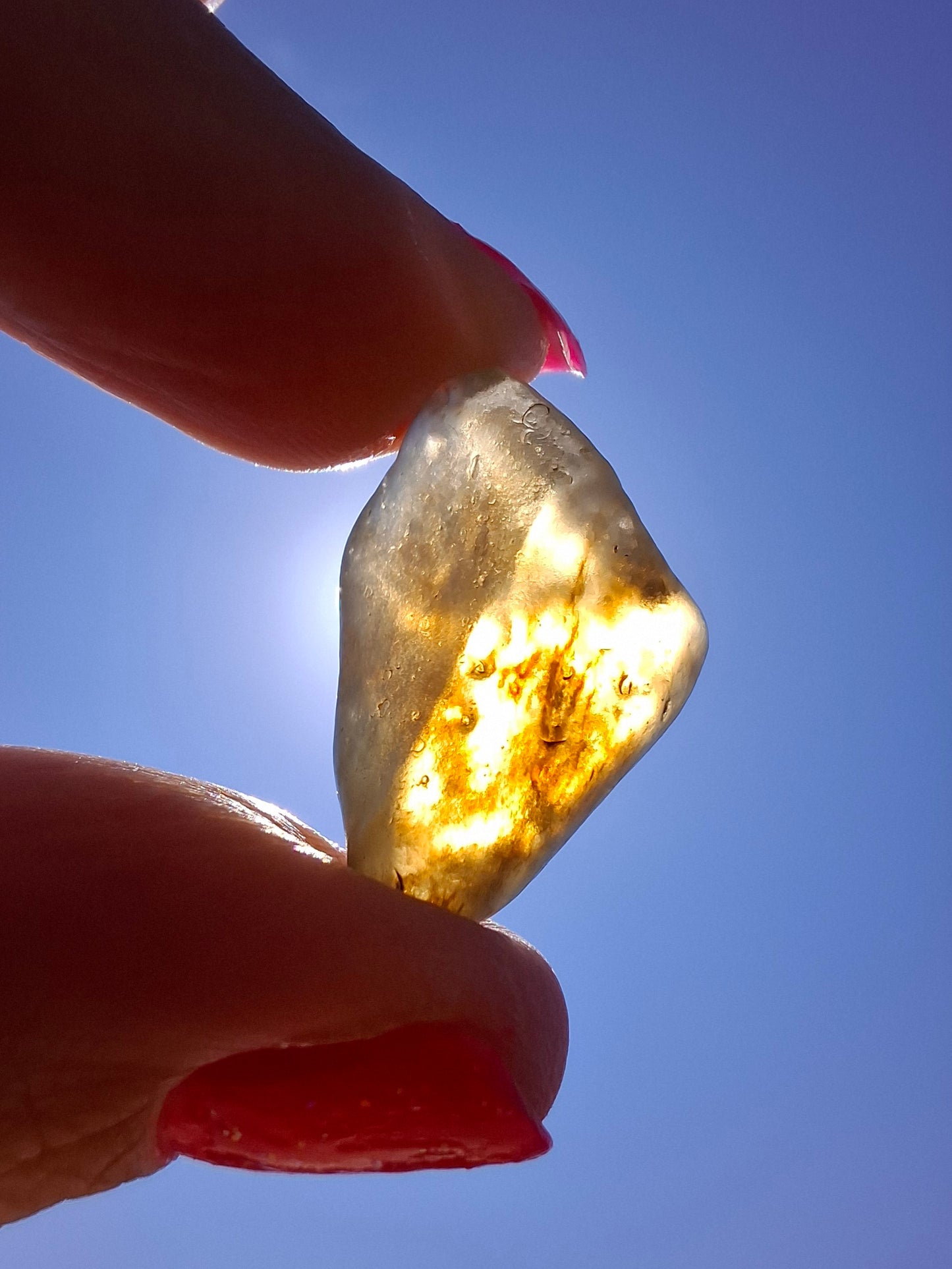 Libyan Desert Glass (darker) Piece, 4.43g, Tektite (Ref: L1361)