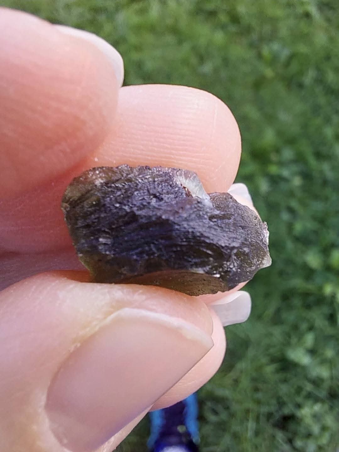 Moldavite Piece, 2.05g. Tektite (Ref: 912)