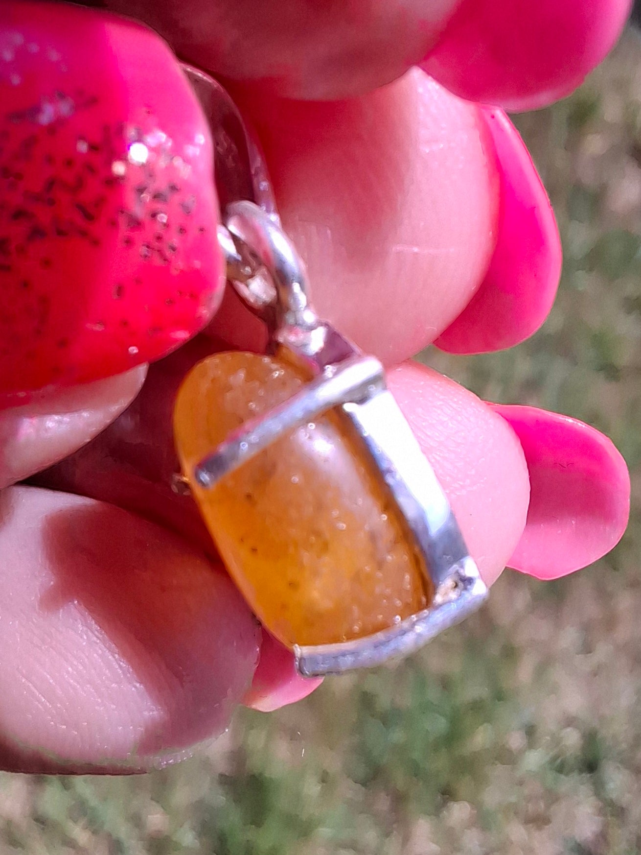 Baltic Amber Pendant, 925 Silver, Fossil (Ref: AP24)