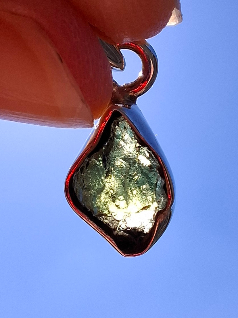 Moldavite Pendant, 925 Silver, Tektite (Ref: P45)