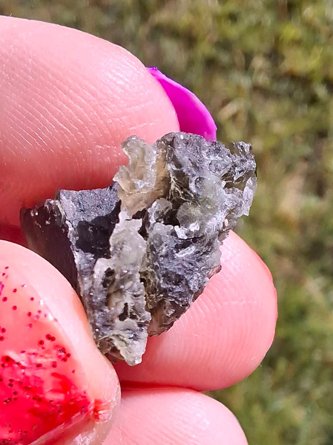 Moldavite Piece, 2.47g, Tektite (Ref: 1303)