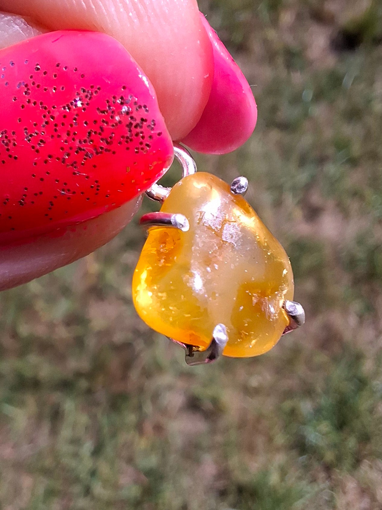 Baltic Amber Pendant, 925 Silver, Fossil (Ref: AP28)