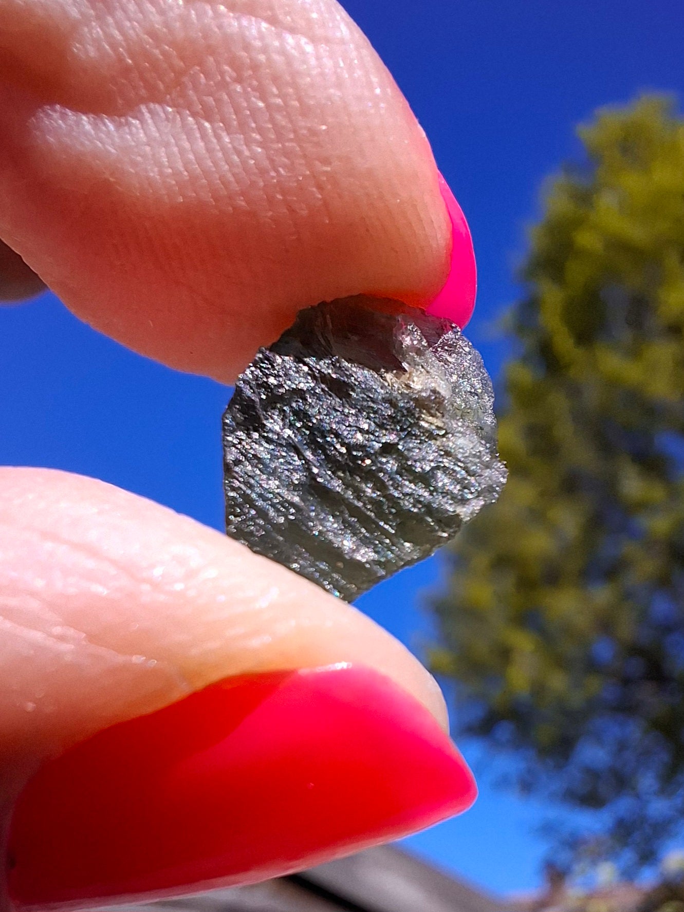 Moldavite Piece, 0.69g, Tektite (Ref: 1407)